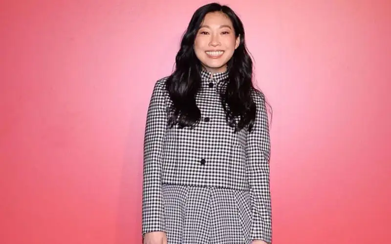 Complete Information Followers of Awkwafina